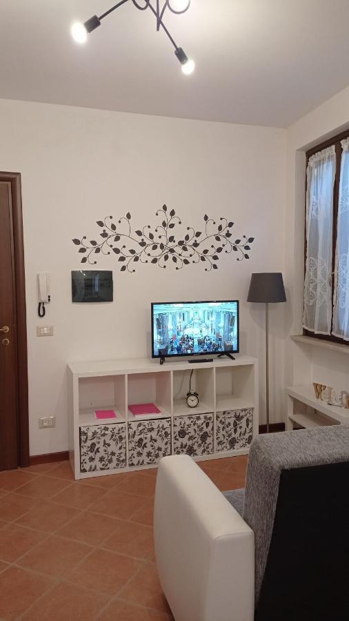 La Dama Di Fiori Villa Verolanuova Luaran gambar